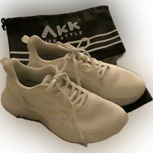 New Akk Women’s Running/Walking  Sneakers